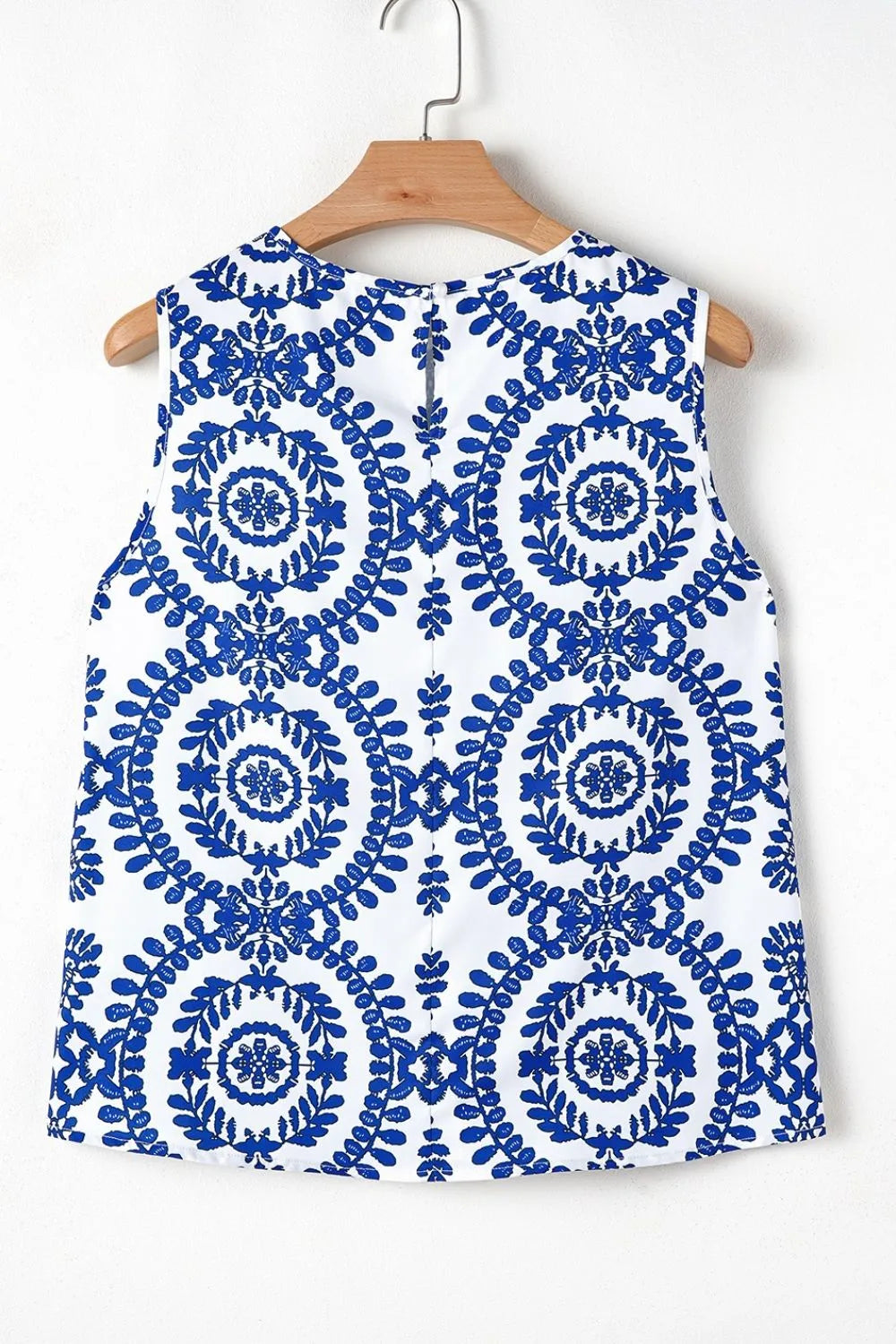 Image of Printed Crew Neck Sleeveless Top | Queeble.shop