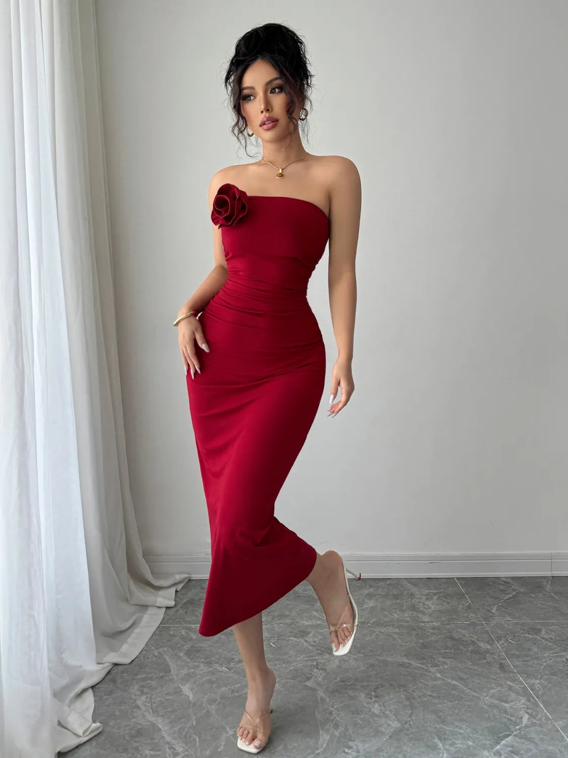 Image of Slit Back Flower Tube Midi Dress | Queeble.shop