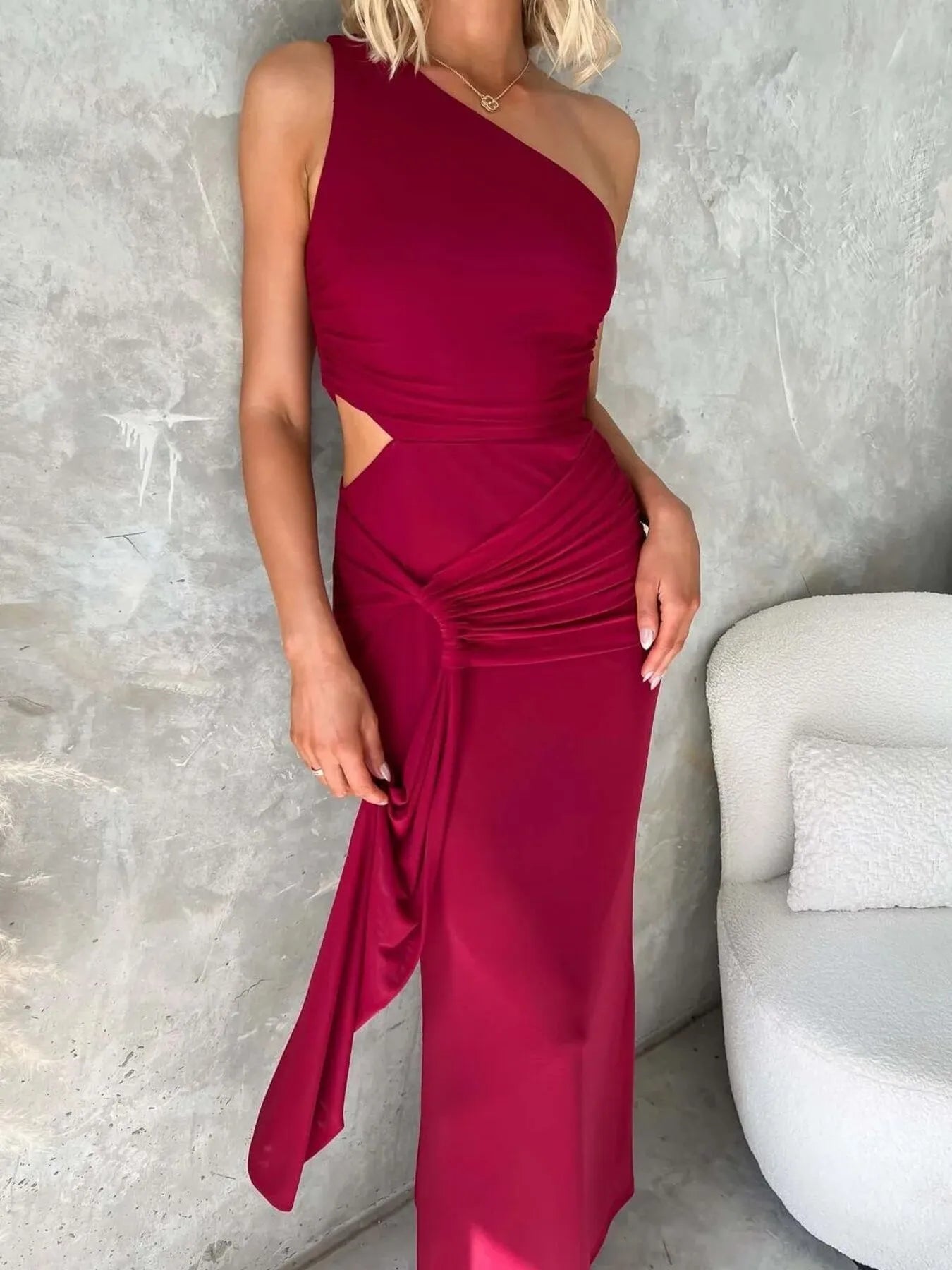 Image of One-Shoulder Cutout Bodycon Maxi Dress | Queeble.shop