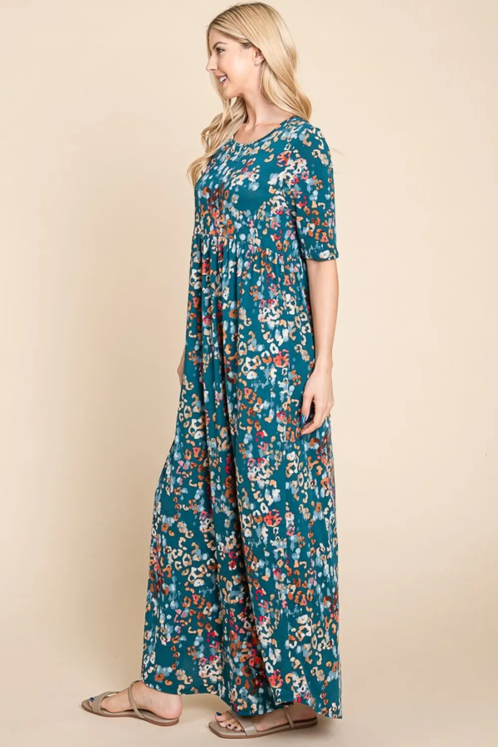 Image of BOMBOM Printed Shirred Maxi Dress | Queeble.shop