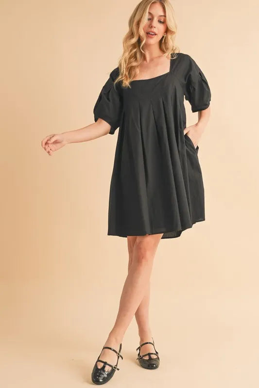 Image of Aemi + Co Square Neck Babydoll Dress with Pockets | Queeble.shop