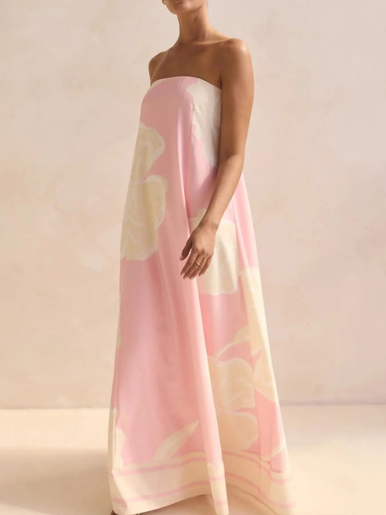 Image of Smocked Printed Tube Maxi Dress | Queeble.shop