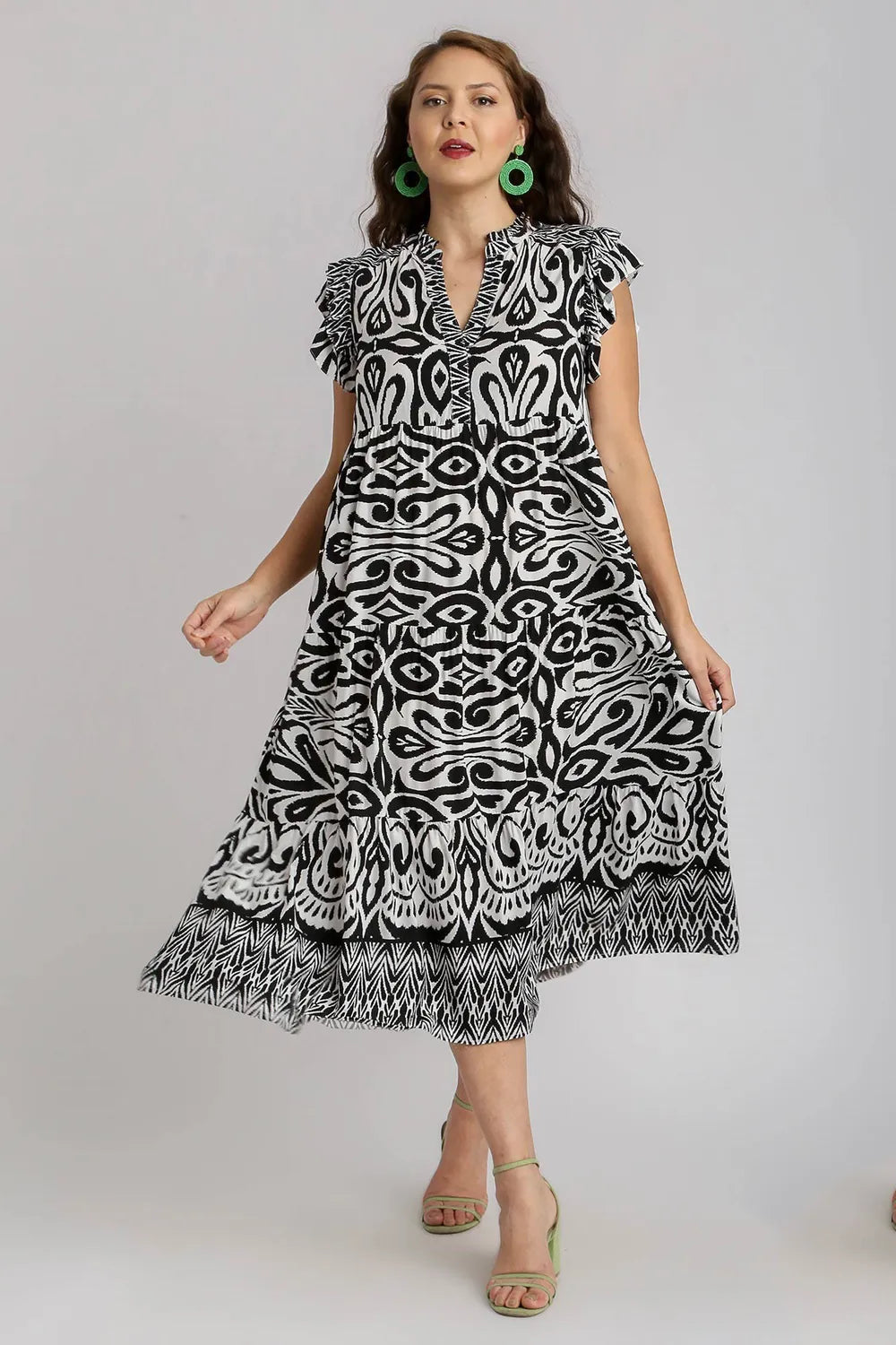Image of Umgee Full Size Two Tone Border Print Ruffle Cap Sleeve Midi Dress Plus Size | Queeble.shop
