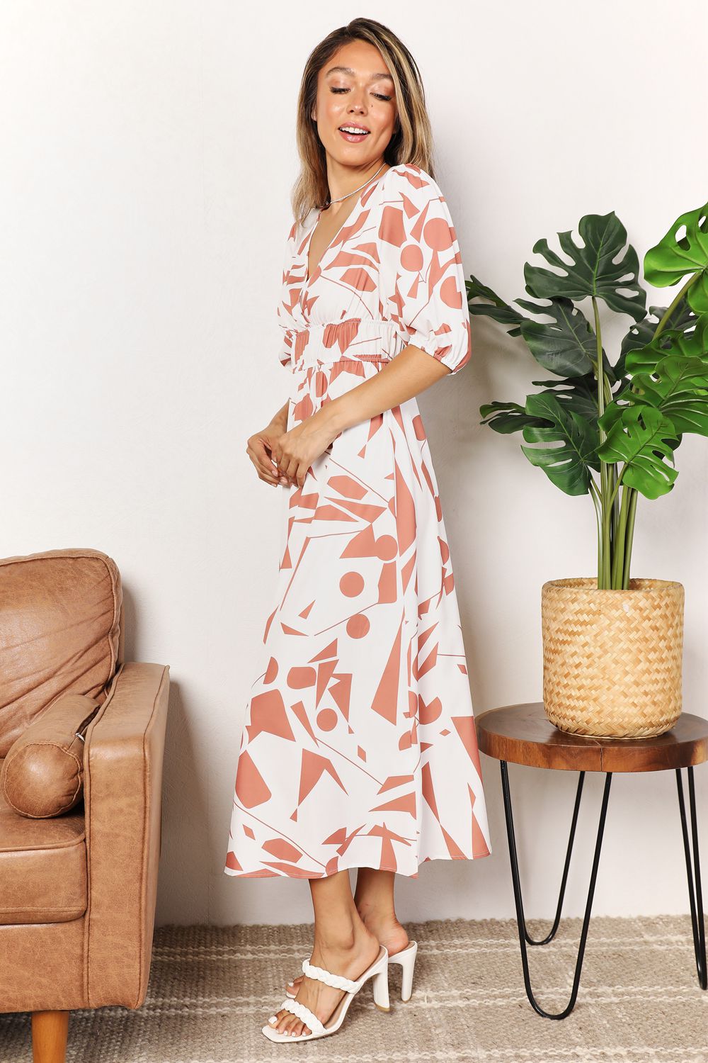 Image of Printed Surplice Balloon Sleeve Dress | Queeble.shop