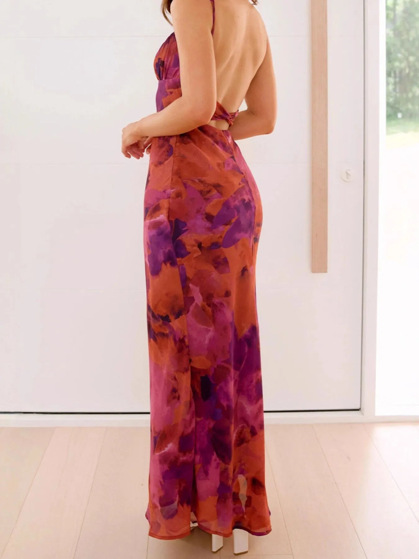 Image of Cutout Printed Cami Maxi Dress | Queeble.shop