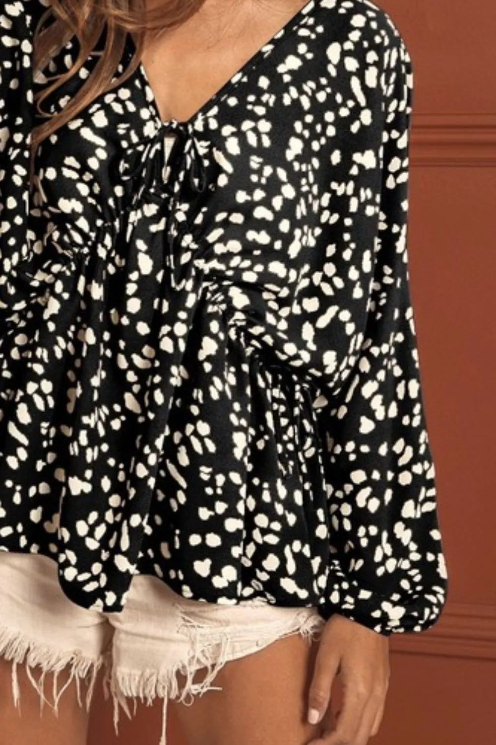 Image of BiBi Leopard Woven Tied Spaghetti V Neck Lslv Top | Queeble.shop
