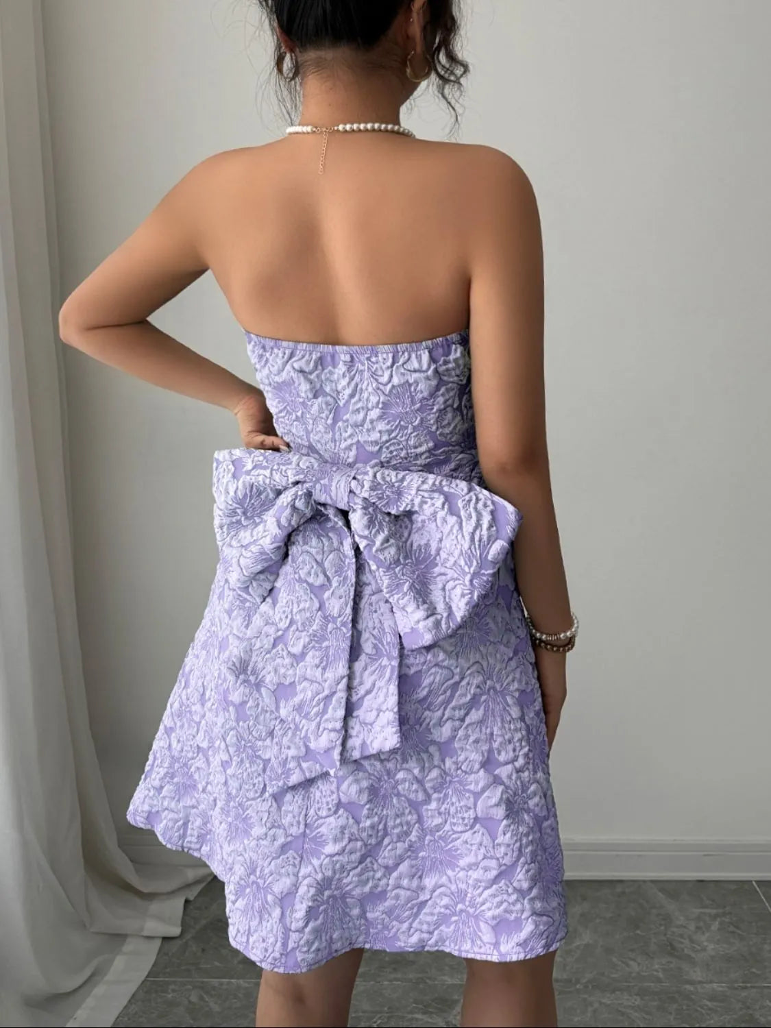 Image of Bow Back Tube Mini Dress | Queeble.shop