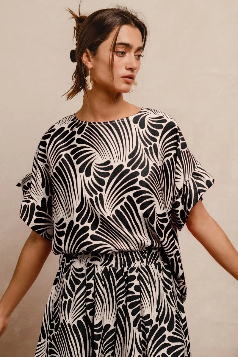 Image of BiBi Print Woven Ruffled Sleeves Top | Queeble.shop