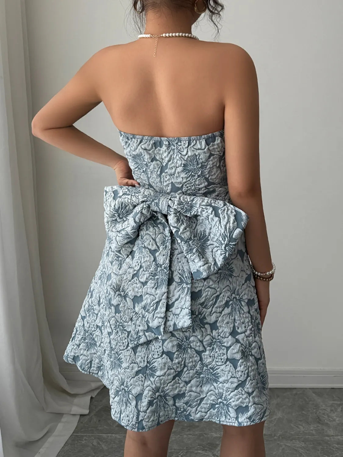Image of Bow Back Tube Mini Dress | Queeble.shop