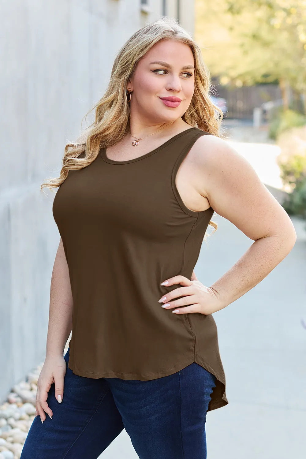 Image of Basic Bae Full Size Round Neck Curved Hem Tank | Queeble.shop