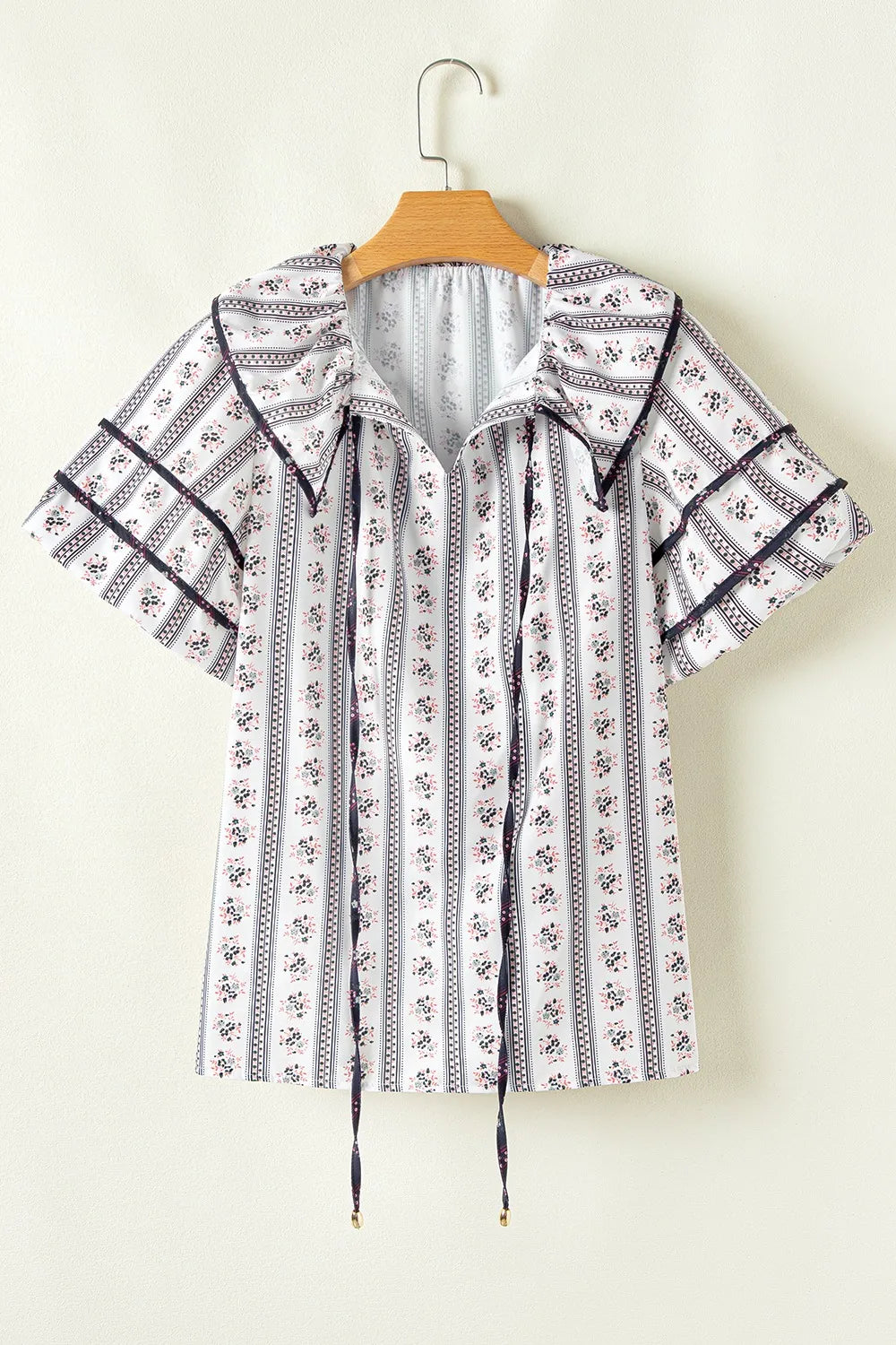 Image of Floral Ruffled Collar Short Puff Sleeve Printed Blouse | Queeble.shop