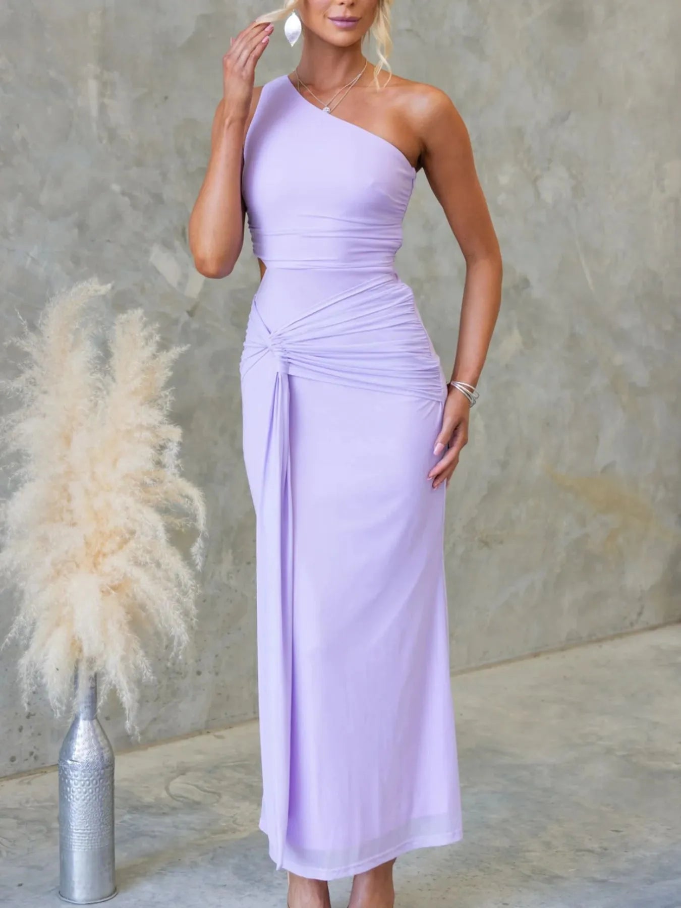 Image of One-Shoulder Cutout Bodycon Maxi Dress | Queeble.shop