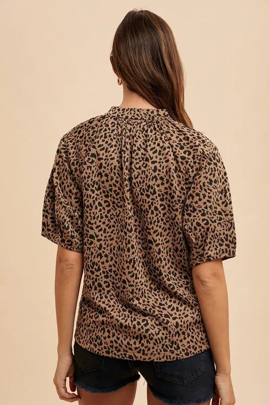 Image of Annie Wear Animal Print Knit Volume Sleeve Blouse | Queeble.shop
