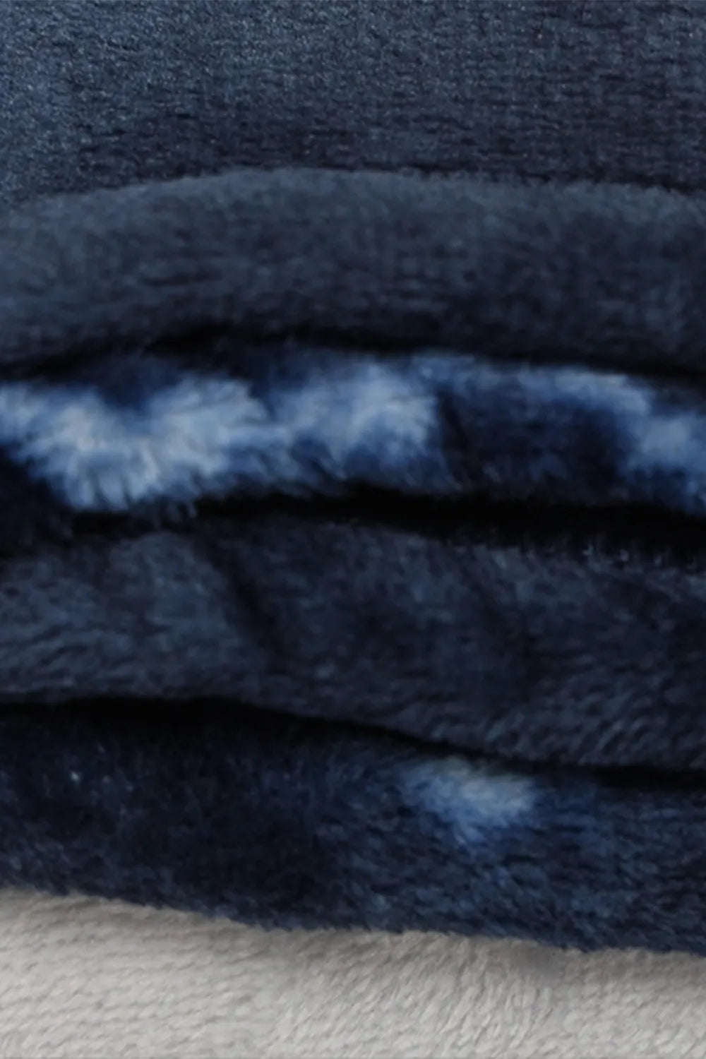 Image of Cuddley Fleece Decorative Throw Blanket | Queeble.shop