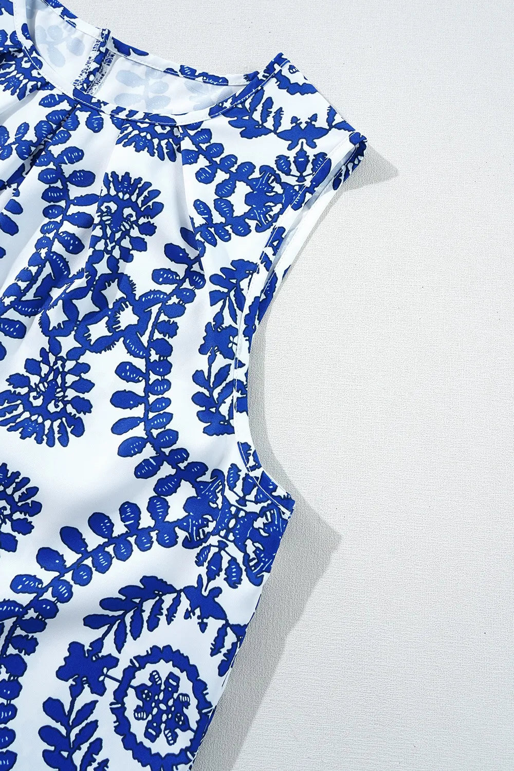 Image of Printed Crew Neck Sleeveless Top | Queeble.shop