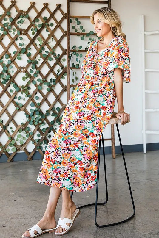 Image of Lime 'N' Chili Floral Print Sweetheart Neck Tie Front Midi Dress | Queeble.shop