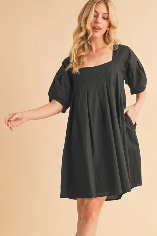 Image of Aemi + Co Square Neck Babydoll Dress with Pockets | Queeble.shop