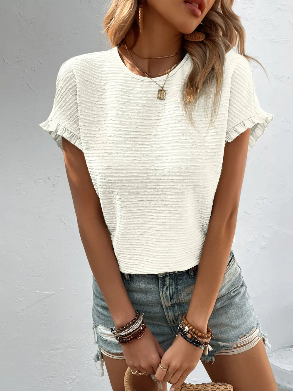 Image of Texture Round Neck Short Sleeve T-Shirt | Queeble.shop