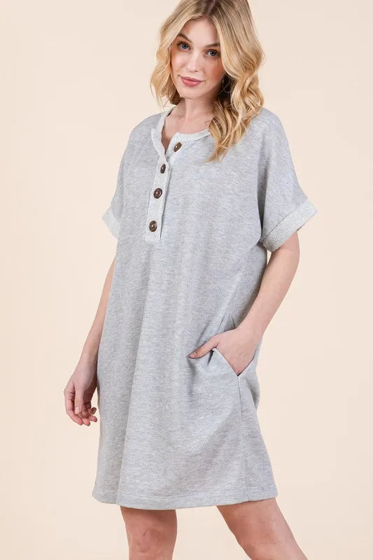 Image of BOMBOM Casual Contrast Trim Henley Dress | Queeble.shop