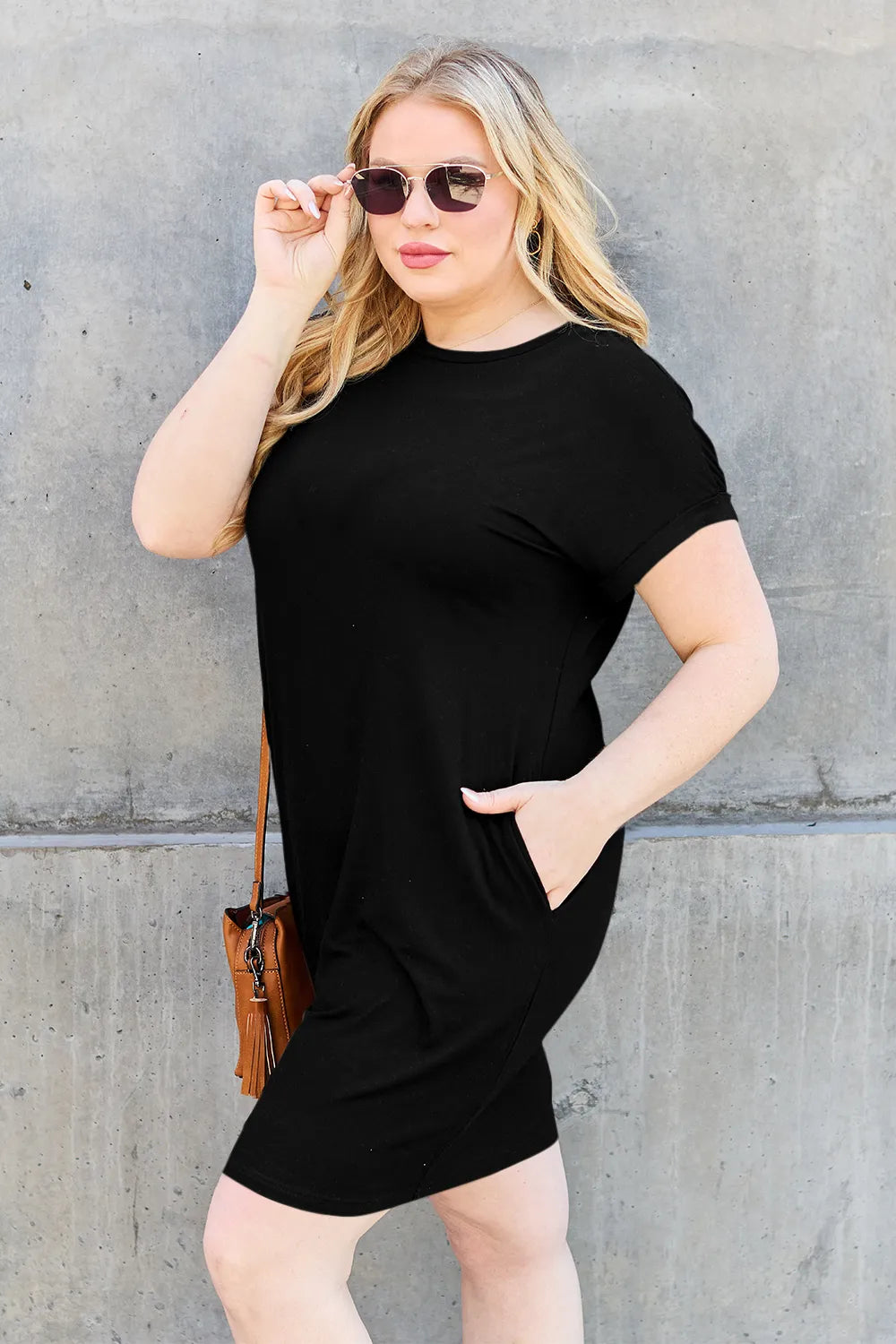 Image of Basic Bae Bamboo Full Size Round Neck Short Sleeve Dress with Pockets | Queeble.shop