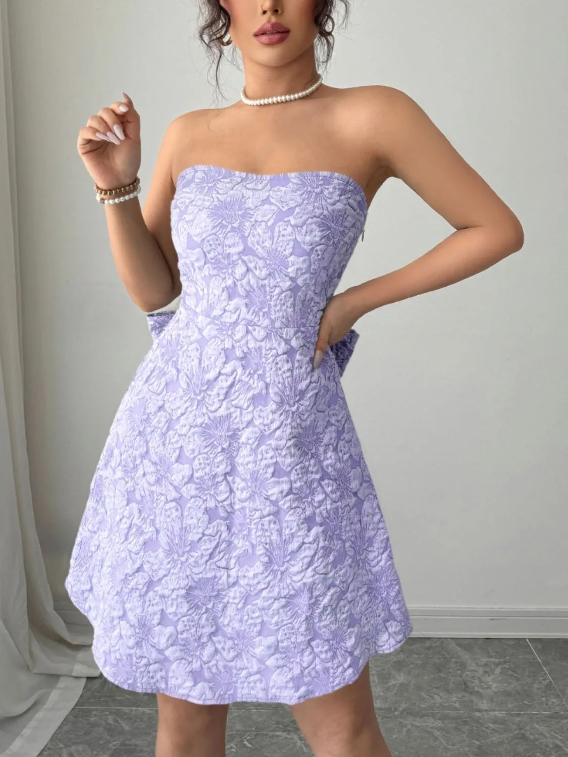Image of Bow Back Tube Mini Dress | Queeble.shop