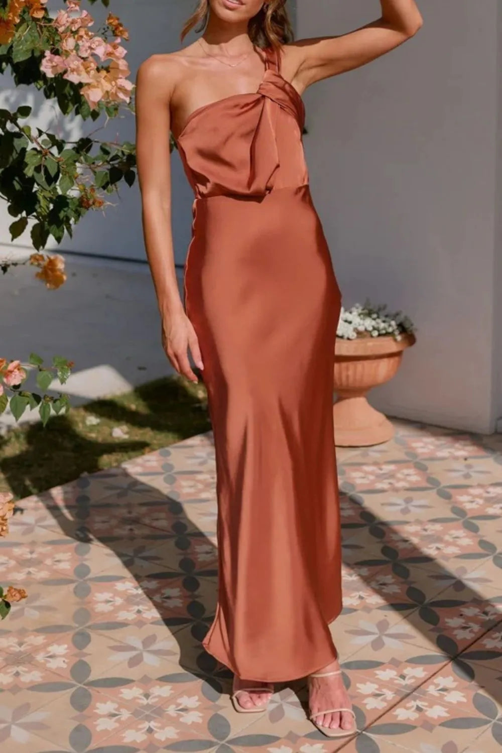 Image of One Shoulder Sleeveless Maxi Dress | Queeble.shop