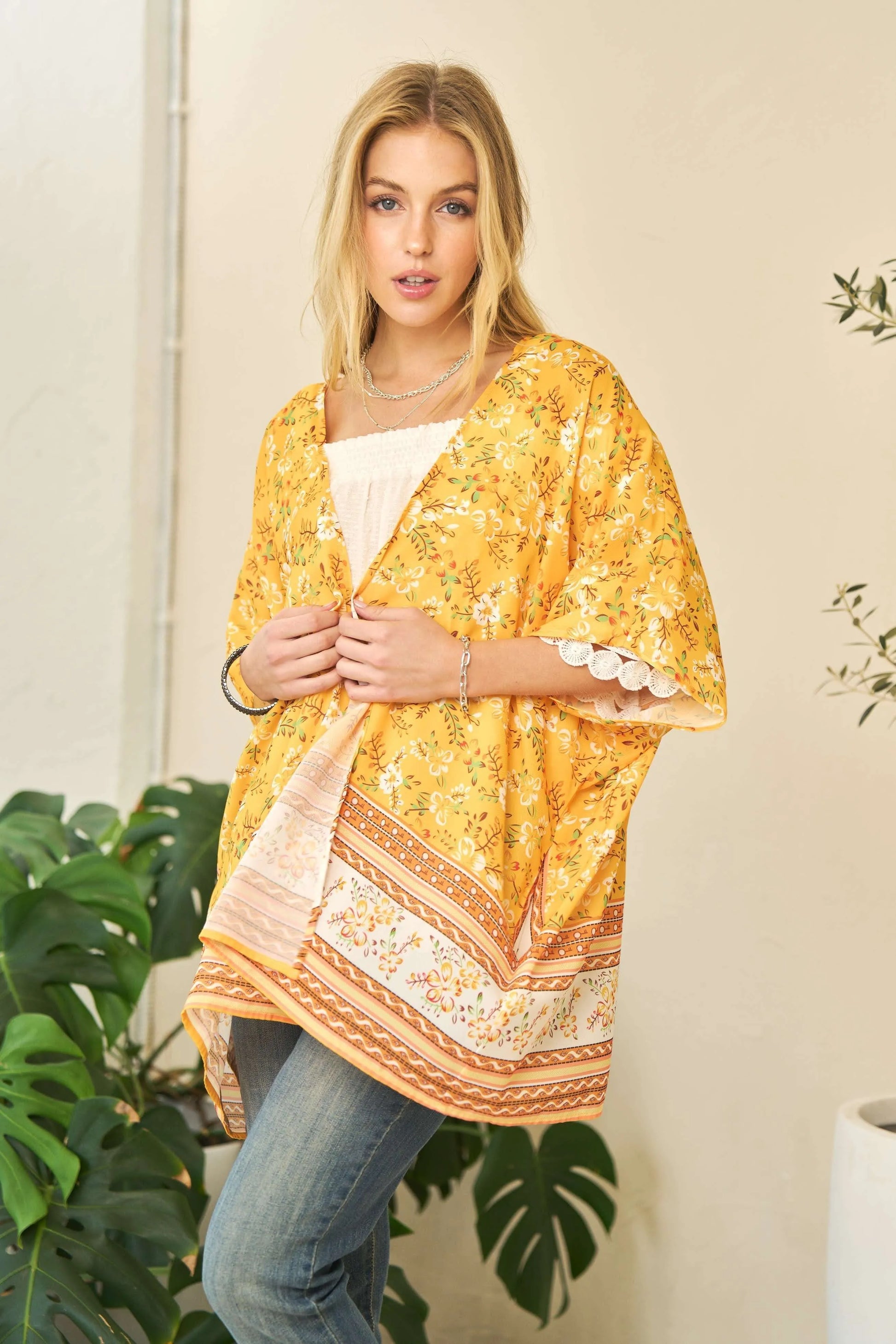 Image of Davi & Dani Floral Printed Short Sleeve Loose Fit Kimono Cover Up | Queeble.shop