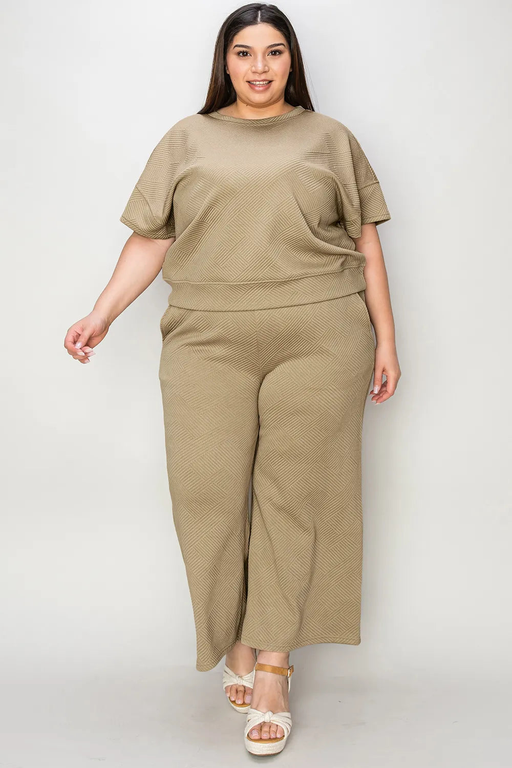 Image of Double Take Full Size Texture Short Sleeve Top and Pants Set | Queeble.shop