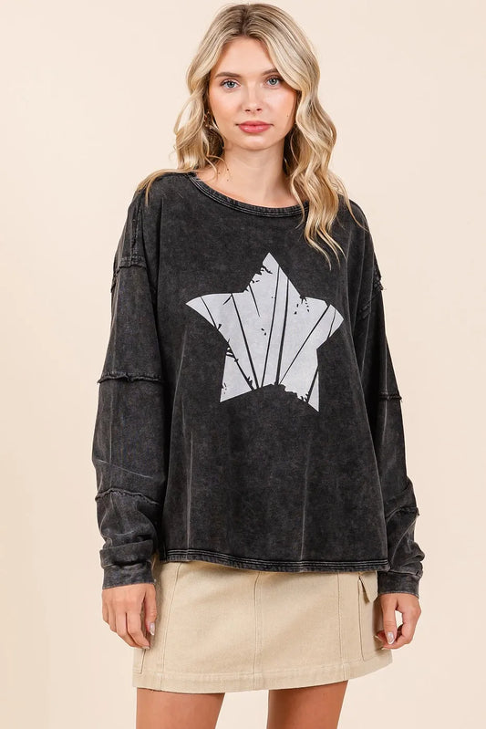 Image of Mittoshop Star Graphic Mineral Wash Long Sleeve Top | Queeble.shop