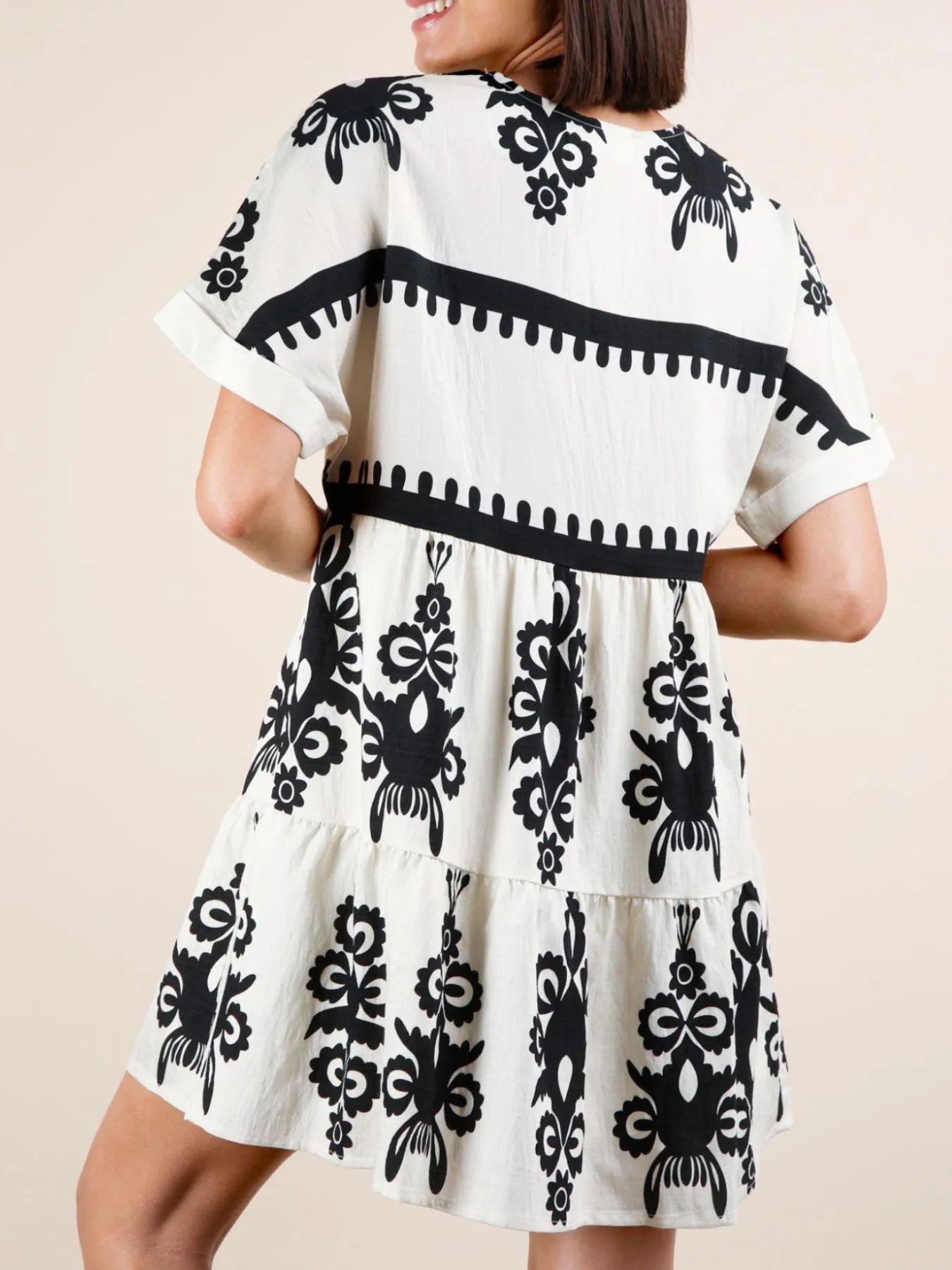 Image of Printed V-Neck Short Sleeve Mini Dress | Queeble.shop