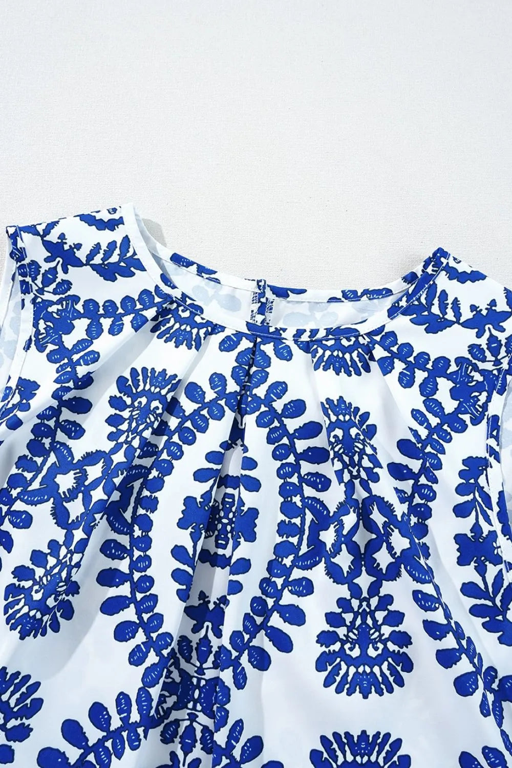 Image of Printed Crew Neck Sleeveless Top | Queeble.shop