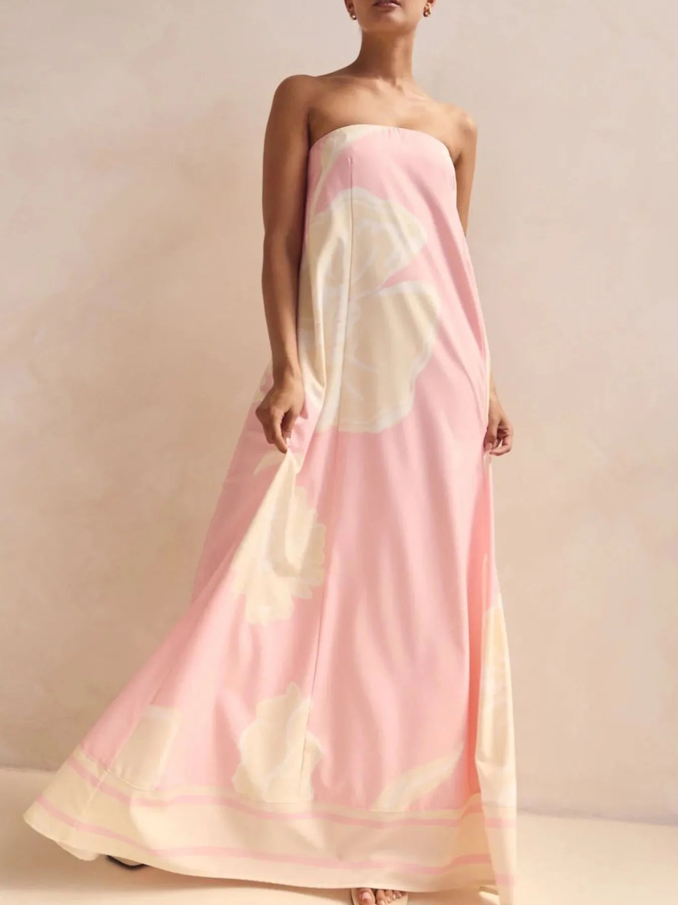 Image of Smocked Printed Tube Maxi Dress | Queeble.shop