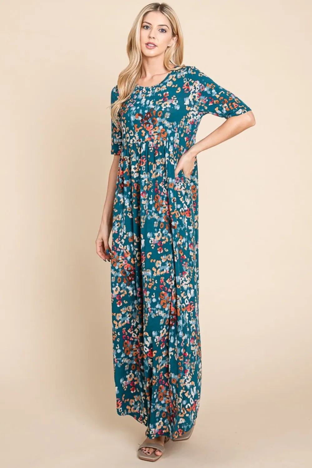 Image of BOMBOM Printed Shirred Maxi Dress | Queeble.shop