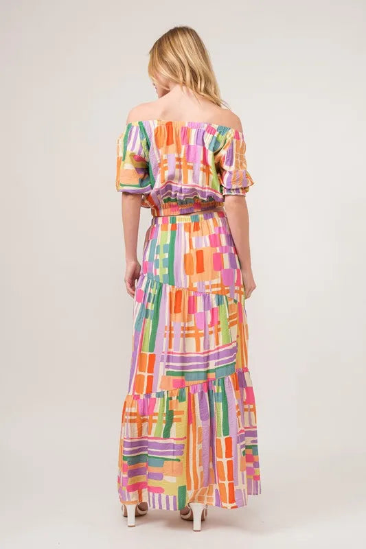 Image of And The Why Puff Sleeve Elastic Edges Geo Printed Crop Top | Queeble.shop