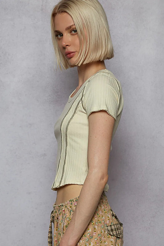 Image of POL Contrast Stitching Round Neck Crop T-Shirt | Queeble.shop