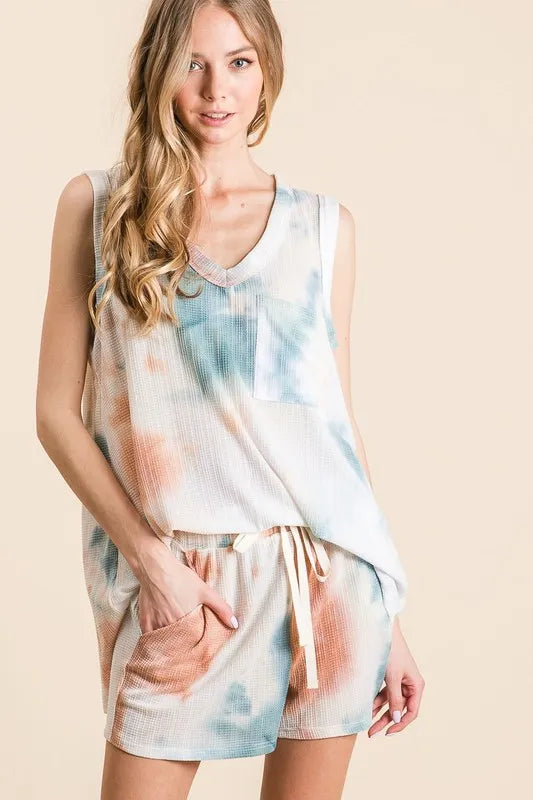 Image of BiBi Tie Dye Textured Knit Top and Shorts Set | Queeble.shop