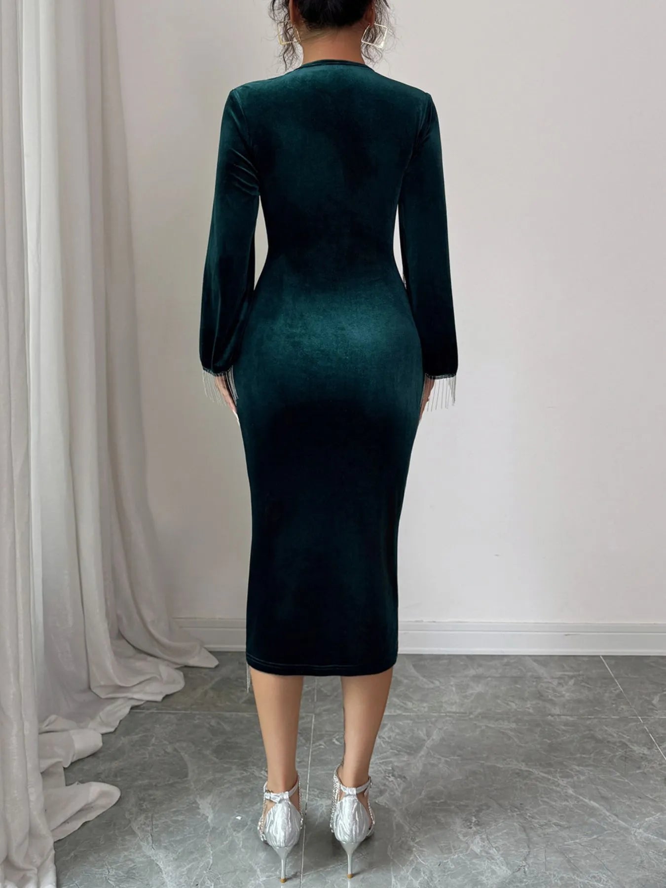 Image of Round Neck Slit Sleeve Dress | Queeble.shop