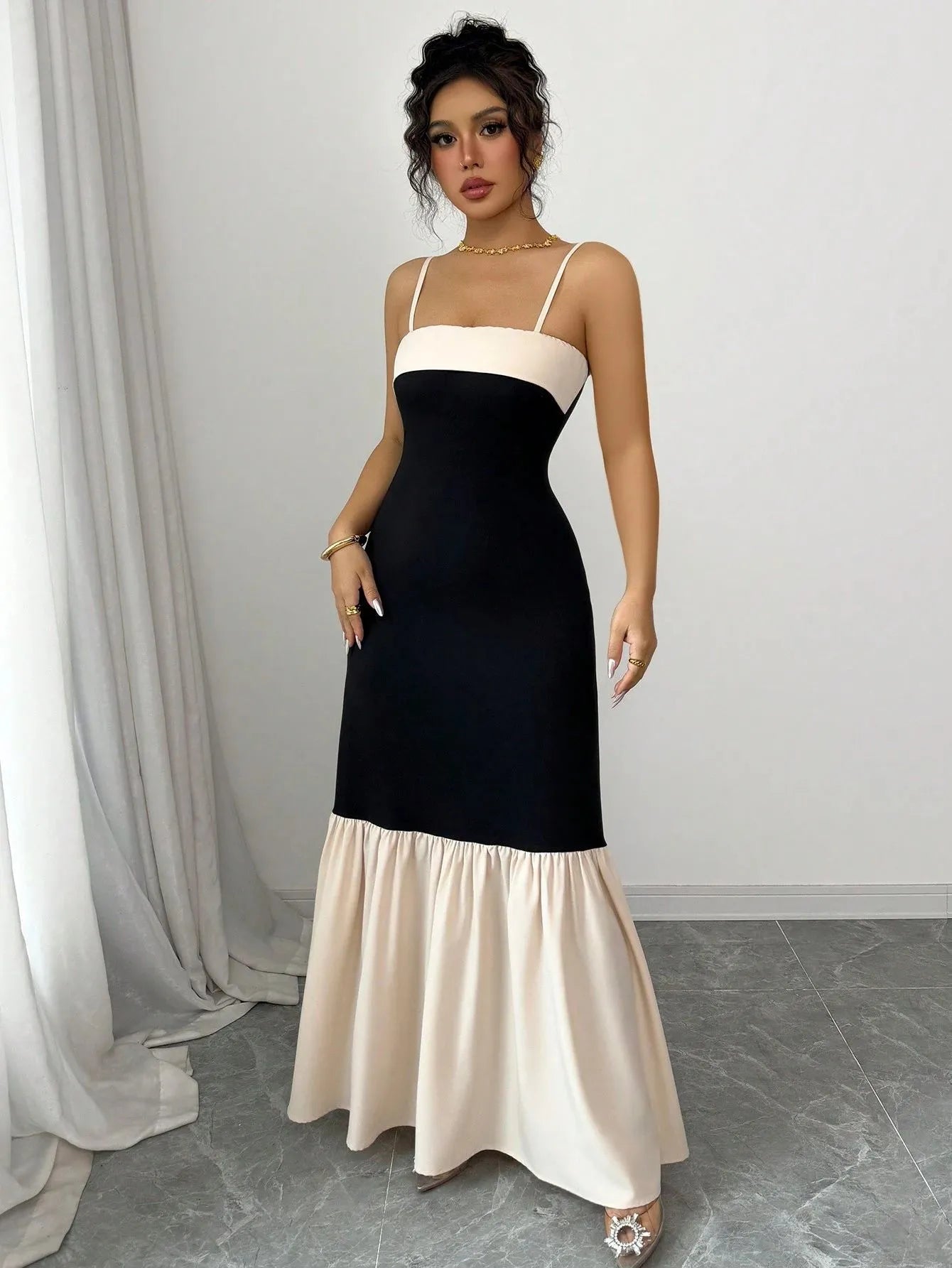 Image of Two-Tone Spaghetti Strap Maxi Dress | Queeble.shop