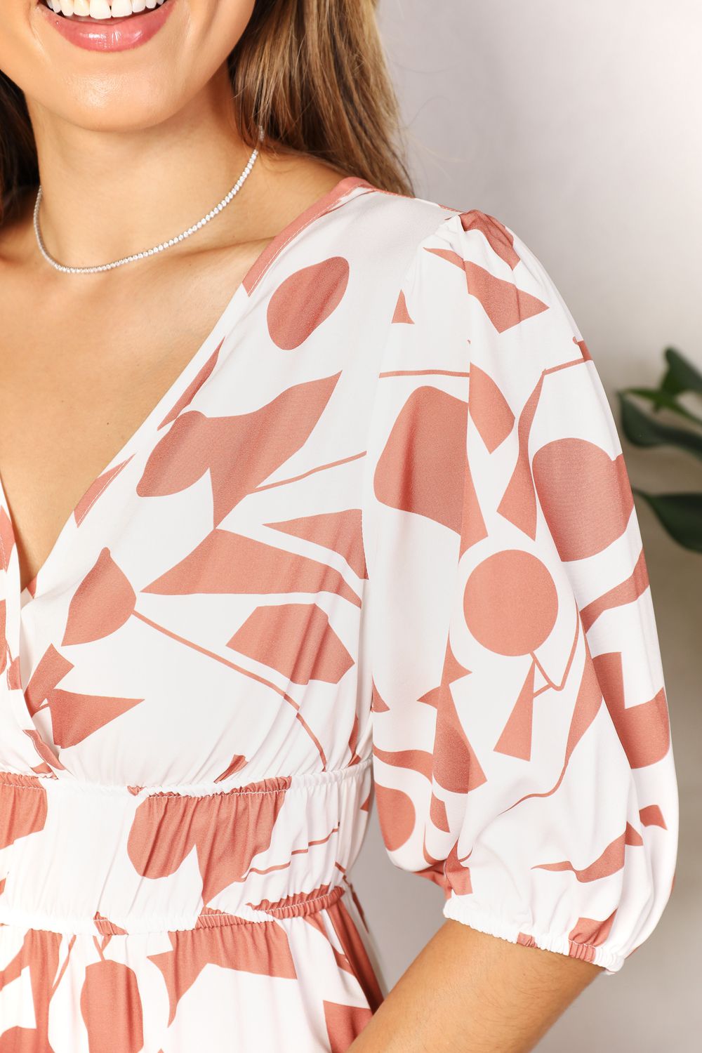 Image of Printed Surplice Balloon Sleeve Dress | Queeble.shop