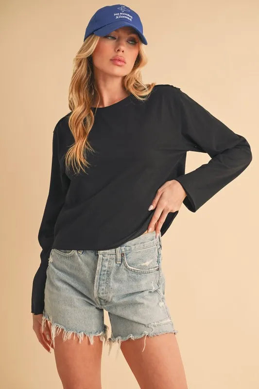 Image of Aemi+Co Round Neck Long Sleeve T-Shirt | Queeble.shop