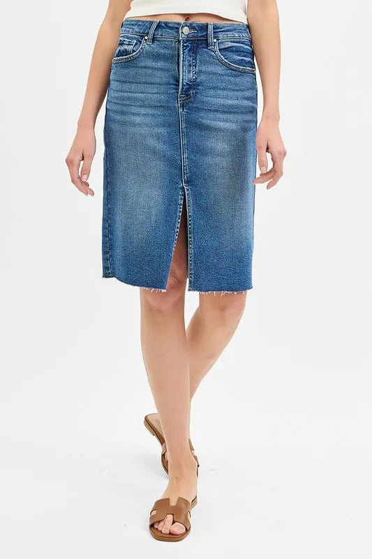 Image of RISEN Full Size High Rise Front Slit Pencil Skirts Plus Size | Queeble.shop