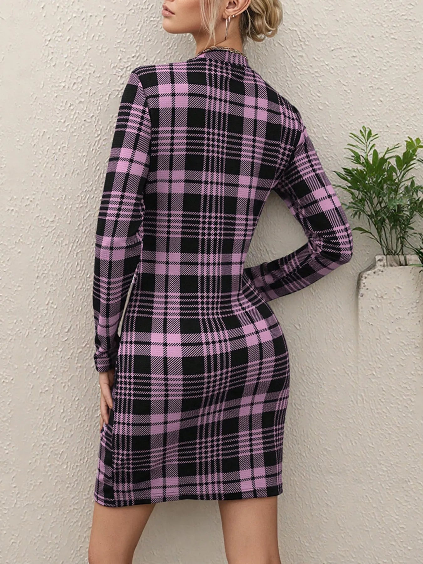 Image of Long Sleeve Plaid Bodycon Mini Dress | Queeble.shop