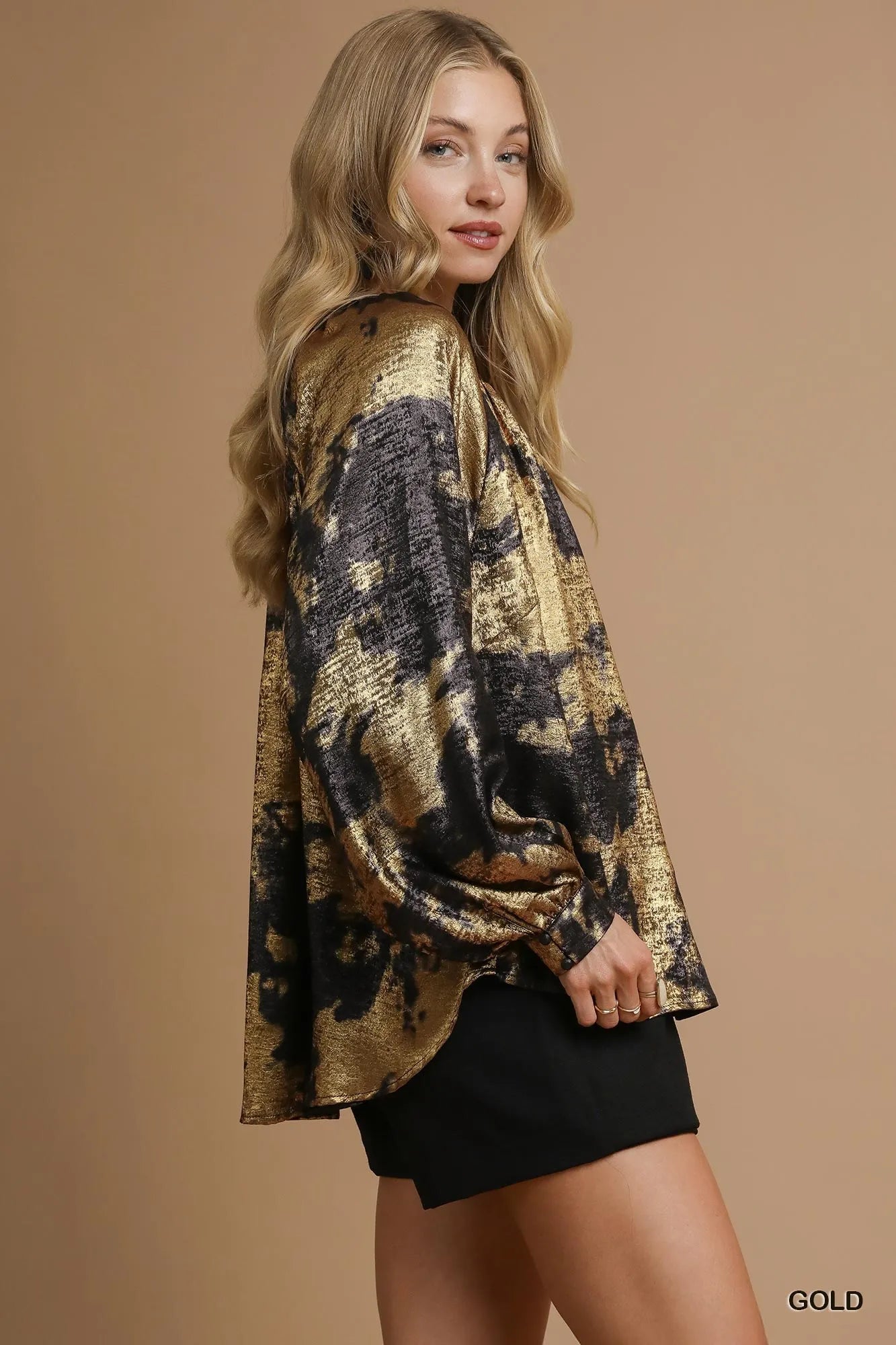 Image of Umgee Metallic Fabric Blouse with Balloon Sleeves | Queeble.shop