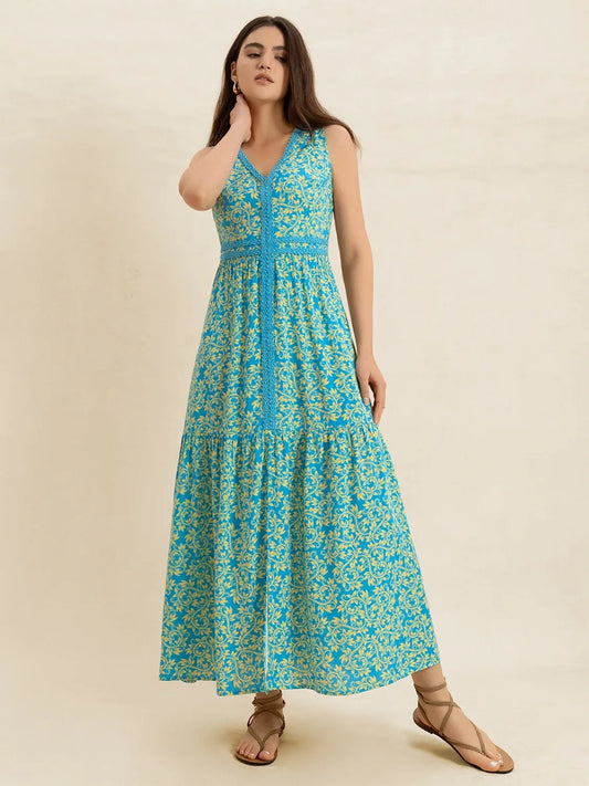Image of Slit Printed V-Neck Sleeveless Dress | Queeble.shop