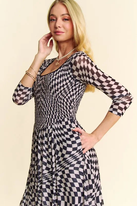 Image of Davi & Dani Printed Checker Mesh Flowy Maxi Dress | Queeble.shop