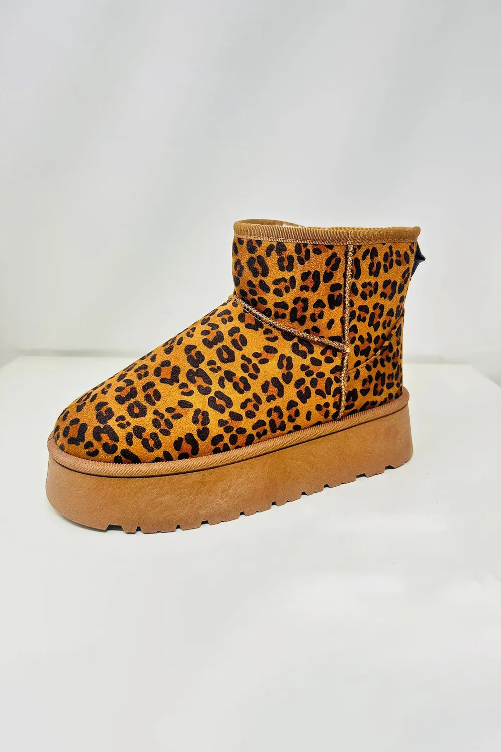 Image of WILD DIVA Thermal Furry Leopard Platform Booties | Queeble.shop
