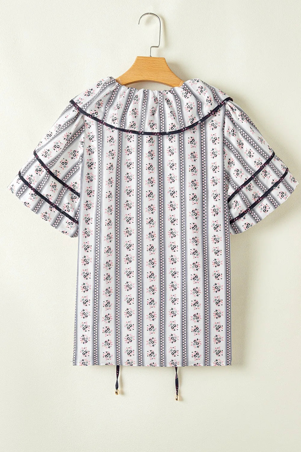 Image of Floral Ruffled Collar Short Puff Sleeve Printed Blouse | Queeble.shop