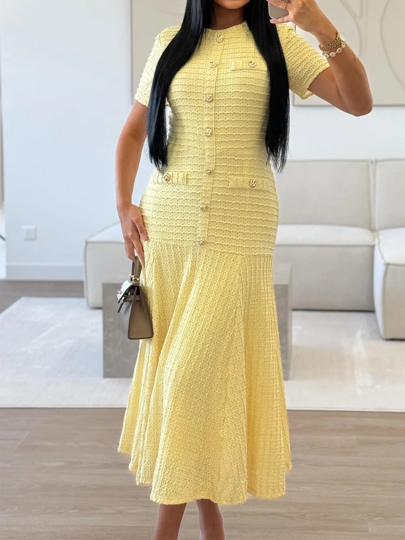 Image of Textured Knit Short Sleeve Dress | Queeble.shop