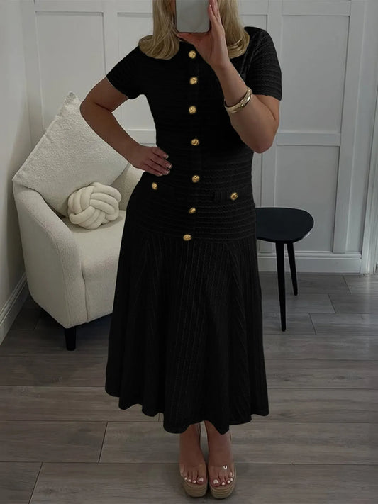 Image of Textured Knit Short Sleeve Dress | Queeble.shop