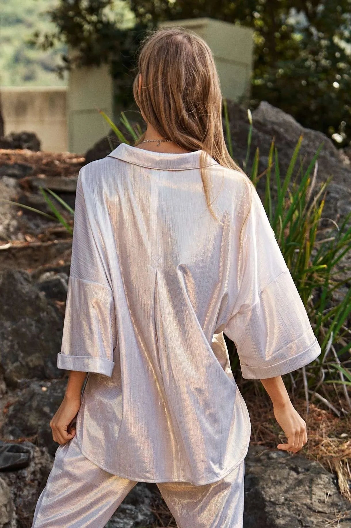 Image of Davi & Dani Solid Sparkling Shimmer Pocket Button Front Shirt | Queeble.shop
